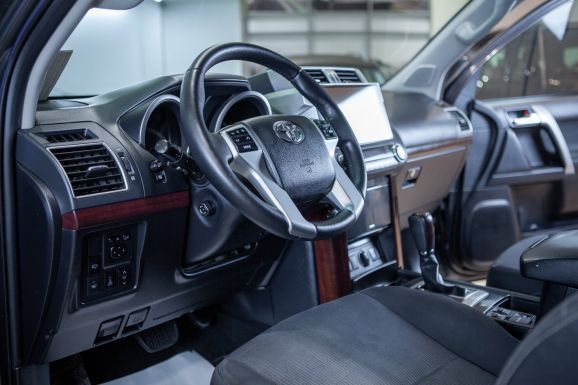 Toyota Land Cruiser Prado, АТ, 2015 фото 7
