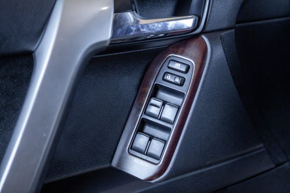 Toyota Land Cruiser Prado, АТ, 2015 фото 16