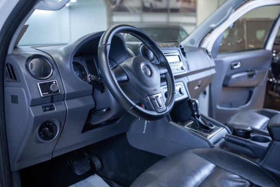 Volkswagen Amarok, АТ, 2012 фото 7