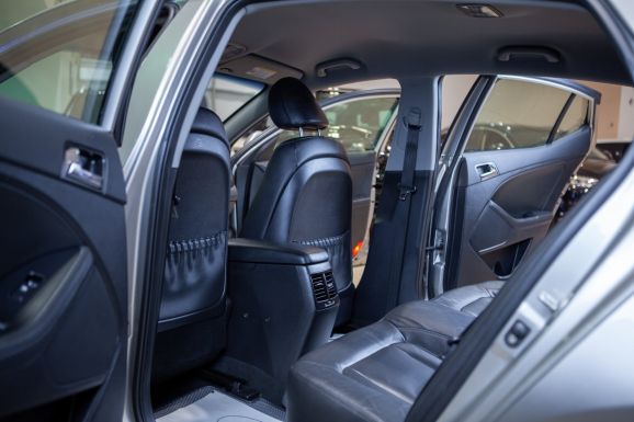 Kia Optima, АТ, 2012 фото 8