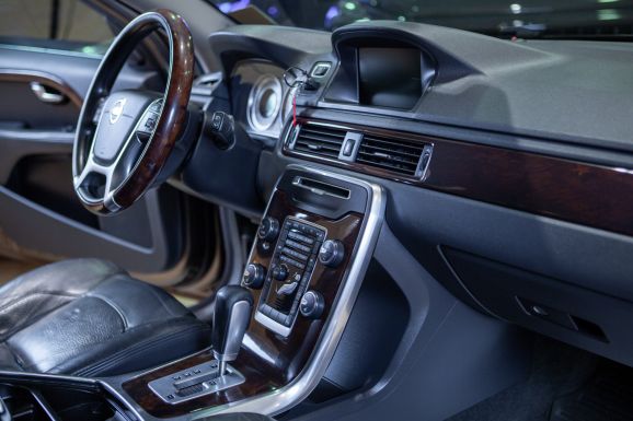 Volvo XC70, АТ, 2012 фото 13