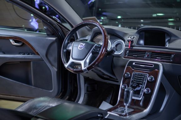 Volvo XC70, АТ, 2012 фото 9