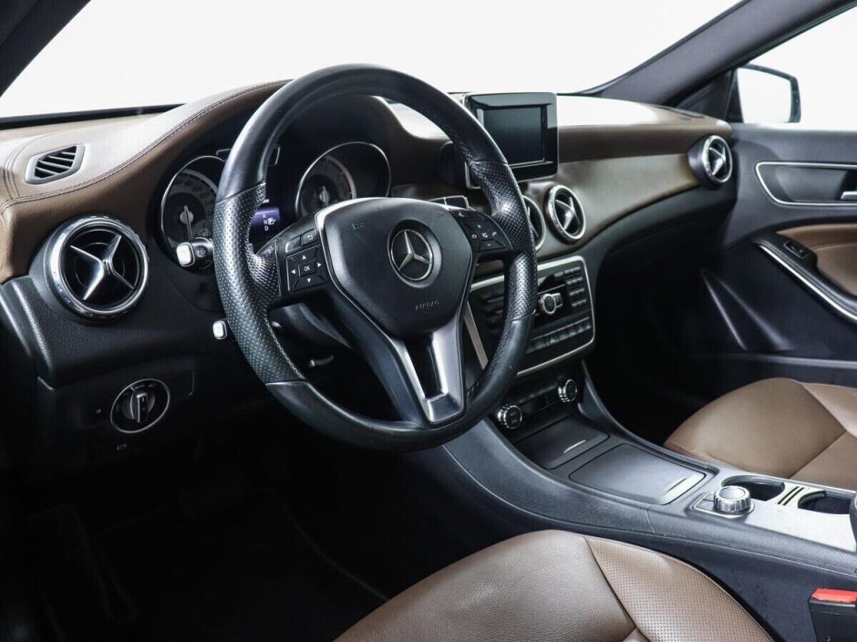 Mercedes-Benz GLA, 2.0 л, Робот, 2014 фото 7