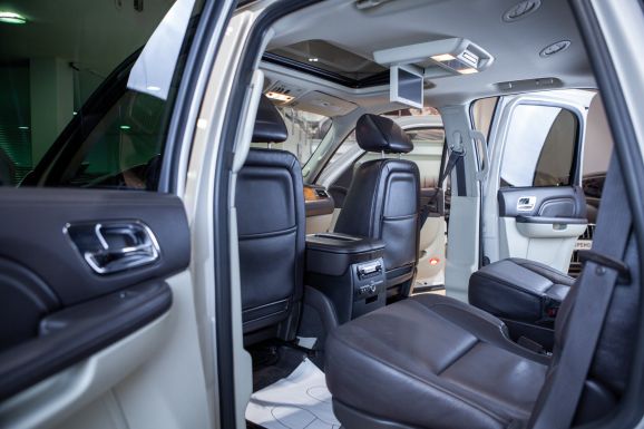 Cadillac Escalade, АТ, 2011 фото 8