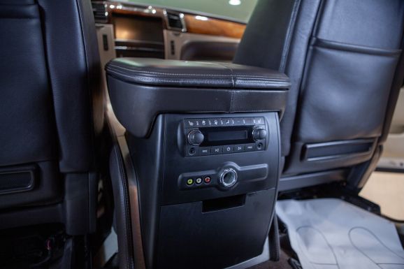 Cadillac Escalade, АТ, 2011 фото 9