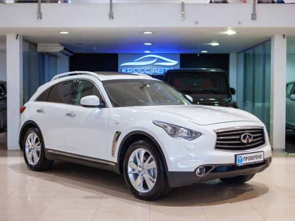 Infiniti FX37, АТ, 2013 фото 5