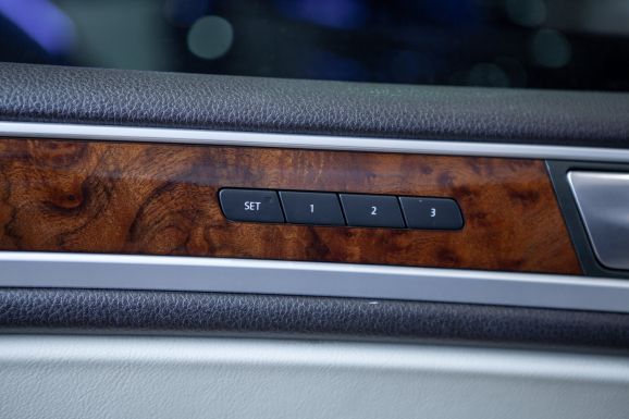 Volkswagen Touareg, АТ, 2012 фото 11