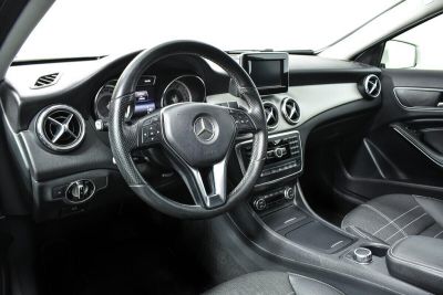 Mercedes-Benz GLA, 1.6 л, РКПП, 2015 фото 7