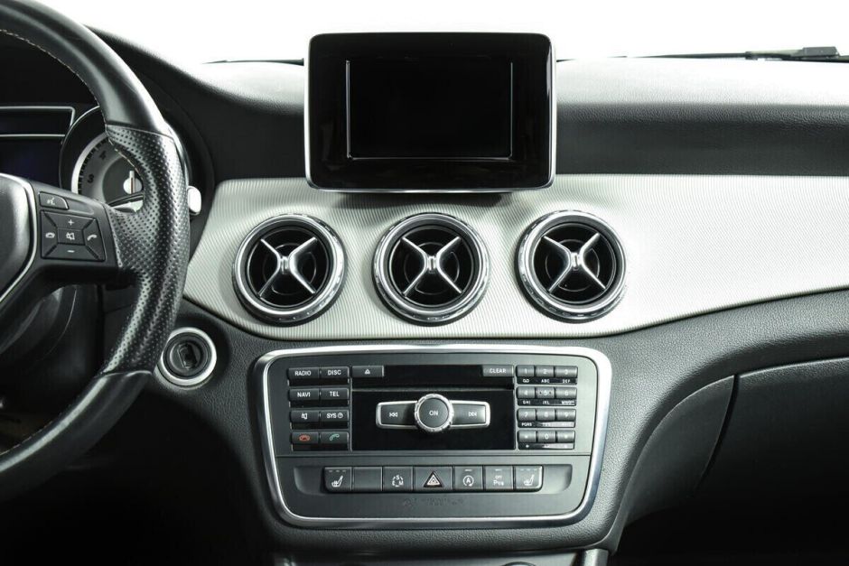 Mercedes-Benz GLA, 1.6 л, Робот, 2015 фото 9