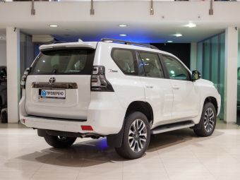 Toyota Land Cruiser Prado, АКПП, 2023 фото 4