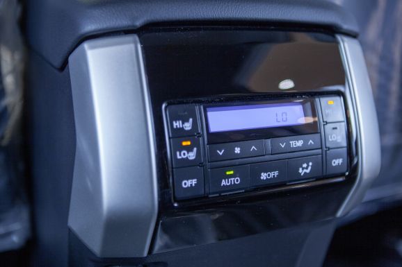 Toyota Land Cruiser Prado, АТ, 2023 фото 9