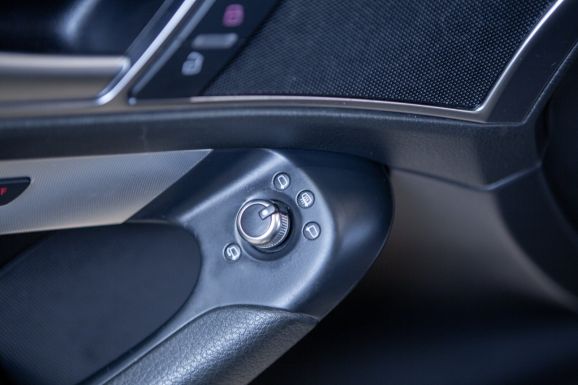 Audi A6, АТ, 2010 фото 18