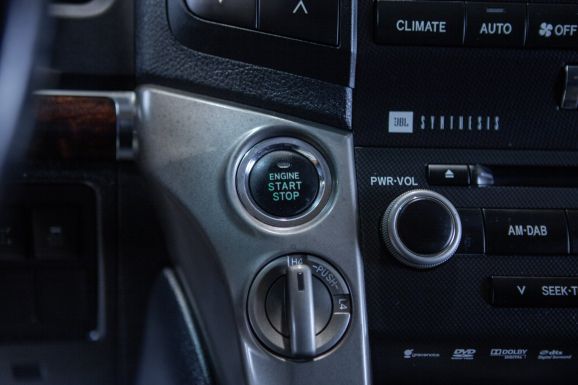 Toyota Land Cruiser, АТ, 2010 фото 13