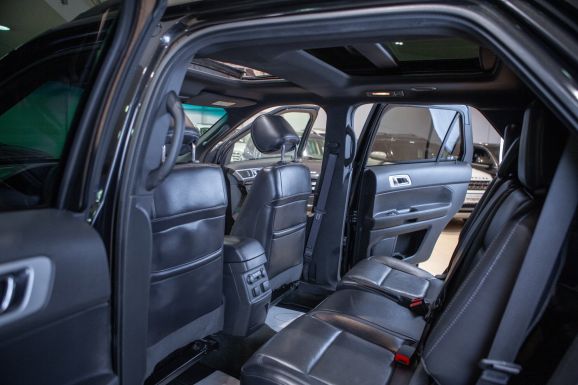 Ford Explorer, АТ, 2012 фото 8