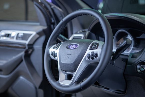 Ford Explorer, АТ, 2012 фото 15