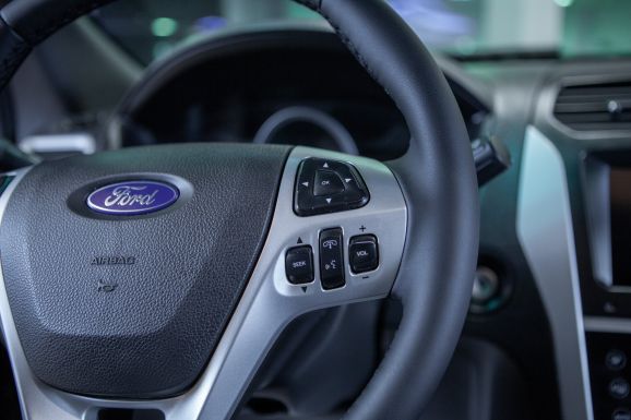 Ford Explorer, АТ, 2012 фото 16