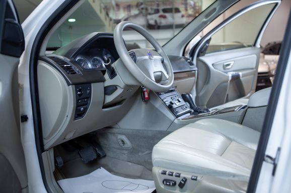 Volvo XC90, АТ, 2011 фото 9