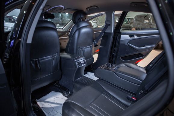 Hyundai Genesis, АТ, 2014 фото 8