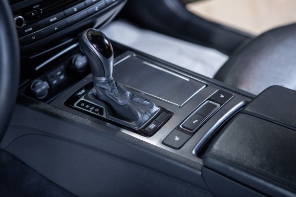 Hyundai Genesis, АТ, 2014 фото 13