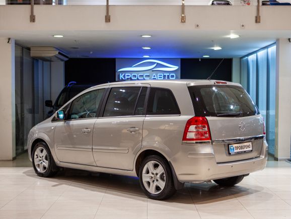 Opel Zafira, МТ, 2011 фото 6