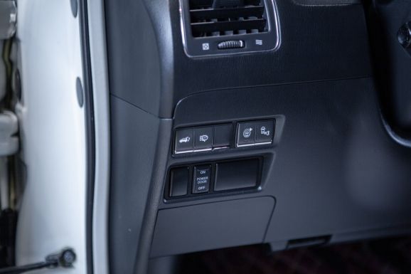 Infiniti QX80, АТ, 2014 фото 14