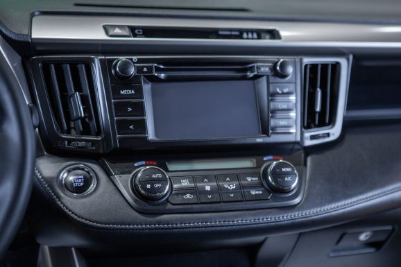 Toyota RAV4, АТ, 2015 фото 13