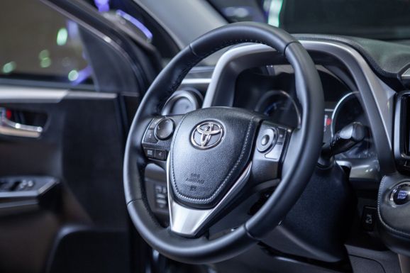 Toyota RAV4, АТ, 2015 фото 15