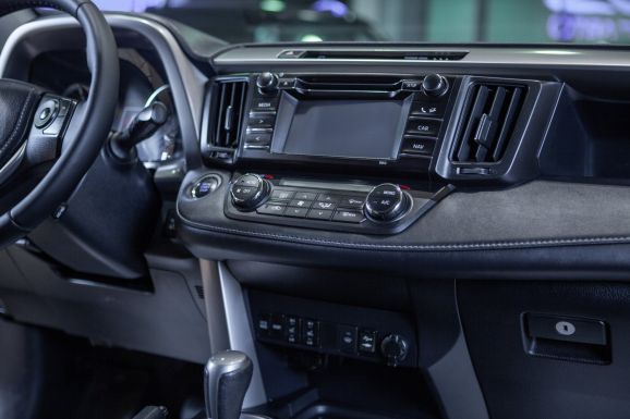 Toyota RAV4, АТ, 2015 фото 16