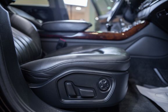 Audi A8, АТ, 2013 фото 14