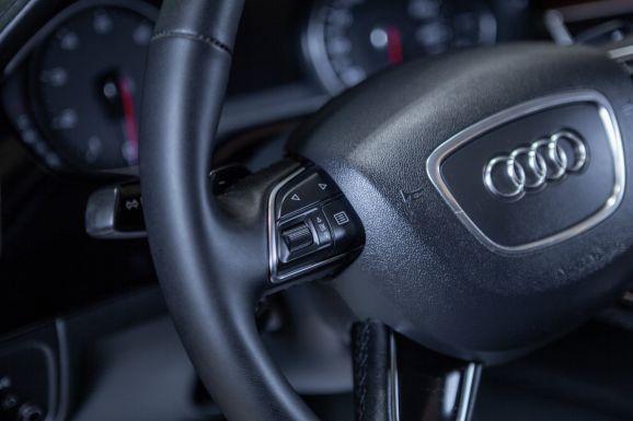 Audi A8, АТ, 2013 фото 16