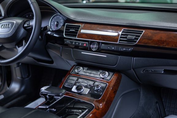 Audi A8, АТ, 2013 фото 17