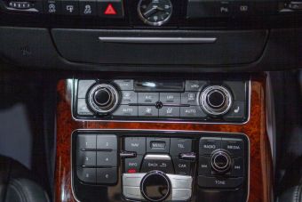 Audi A8, АКПП, 2013 фото 18