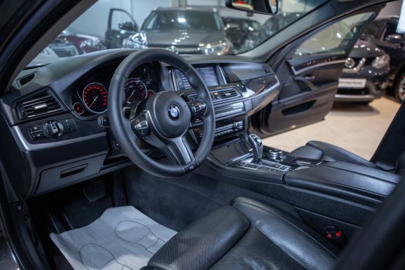 BMW 5 серия, АТ, 2013 фото 12