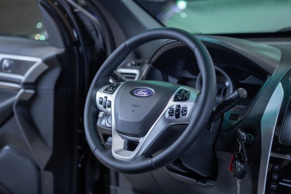 Ford Explorer, АТ, 2013 фото 18