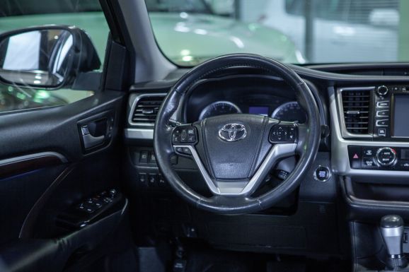 Toyota Highlander, АТ, 2014 фото 17