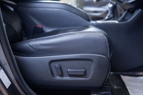 Toyota Highlander, АТ, 2014 фото 2