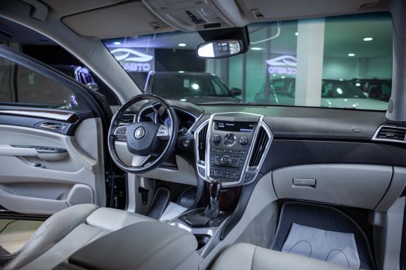 Cadillac SRX, АТ, 2012 фото 7