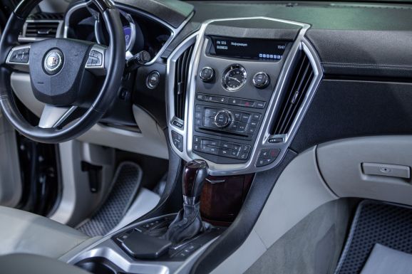 Cadillac SRX, АТ, 2012 фото 13