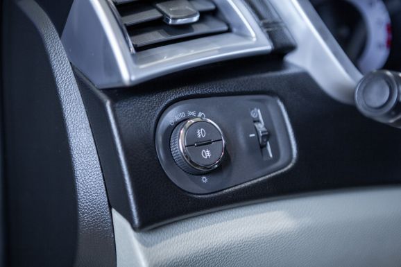 Cadillac SRX, АТ, 2012 фото 15