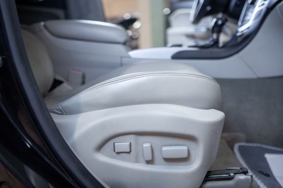 Cadillac SRX, АТ, 2012 фото 19