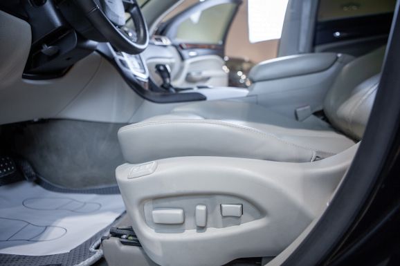 Cadillac SRX, АТ, 2012 фото 20