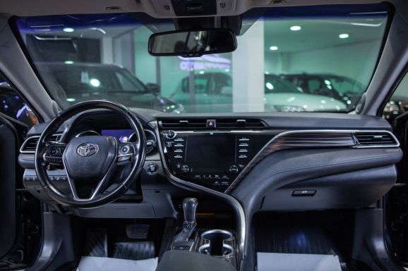 Toyota Camry, АТ, 2018 фото 10
