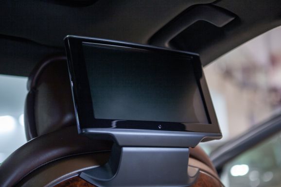 Audi A8, АТ, 2011 фото 12