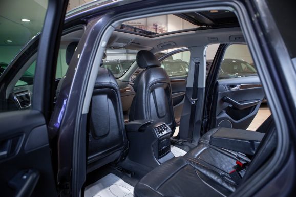 Audi Q5, Робот, 2008 фото 9