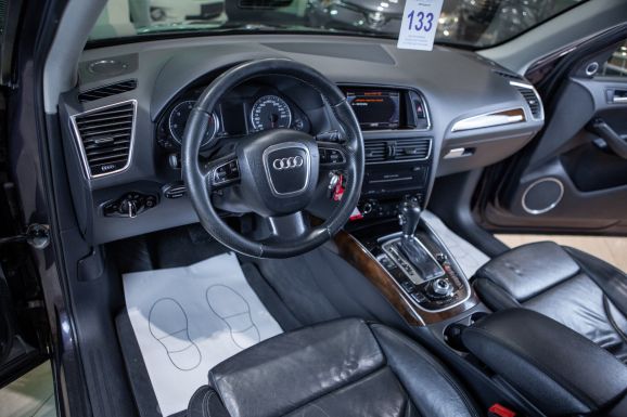 Audi Q5, Робот, 2008 фото 15