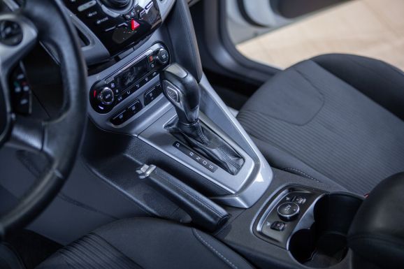 Ford Focus, Робот, 2012 фото 13