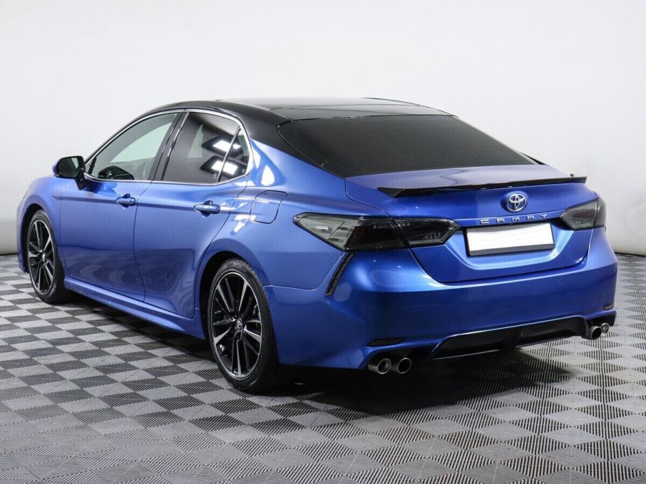 Toyota Camry, 2.5 л, АТ, 2018 фото 6