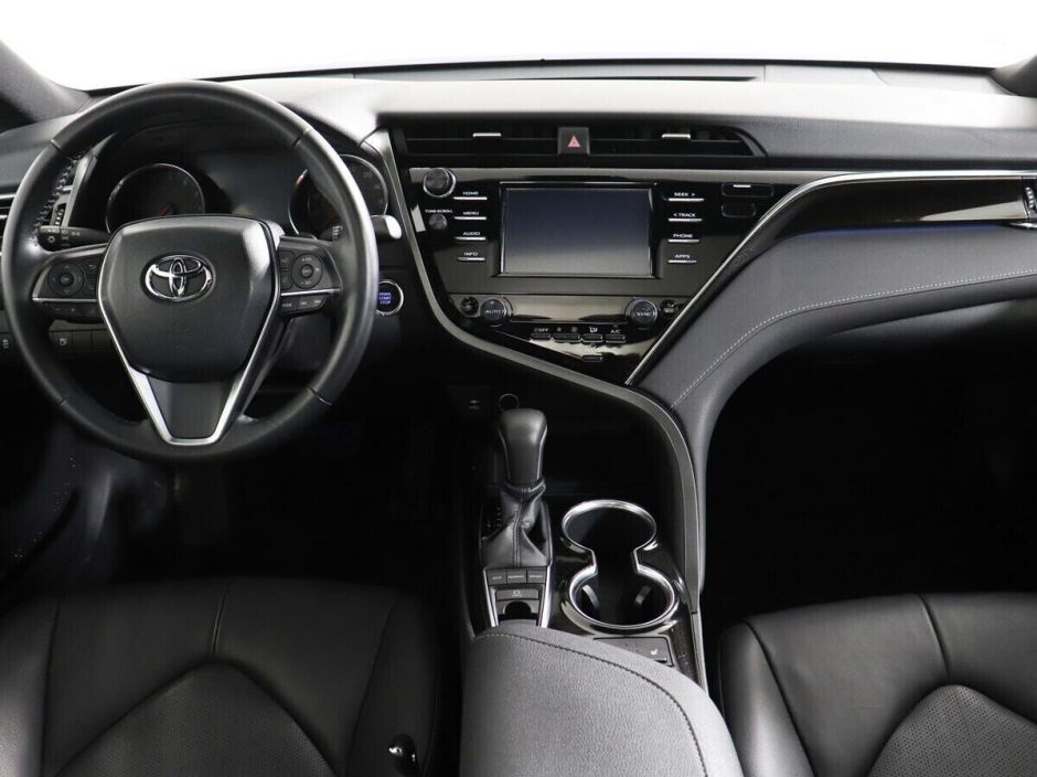 Toyota Camry, 2.5 л, АТ, 2018 фото 10