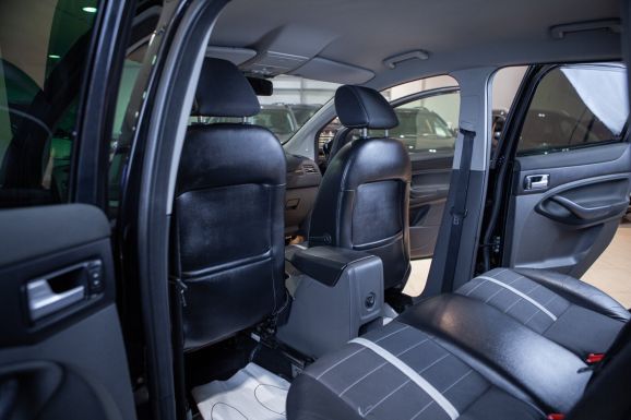 Ford Kuga, АТ, 2012 фото 8