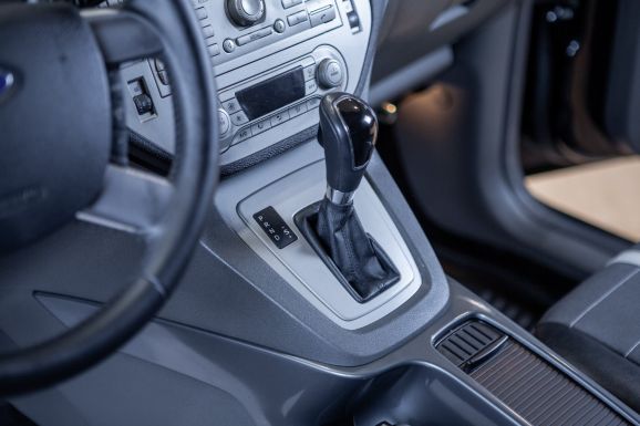 Ford Kuga, АТ, 2012 фото 1